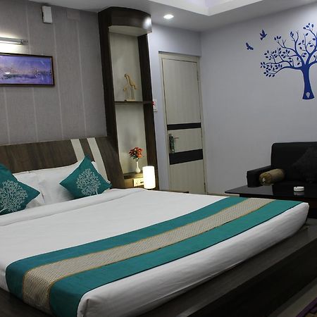 Hotel Cradle Inn 兰契 外观 照片