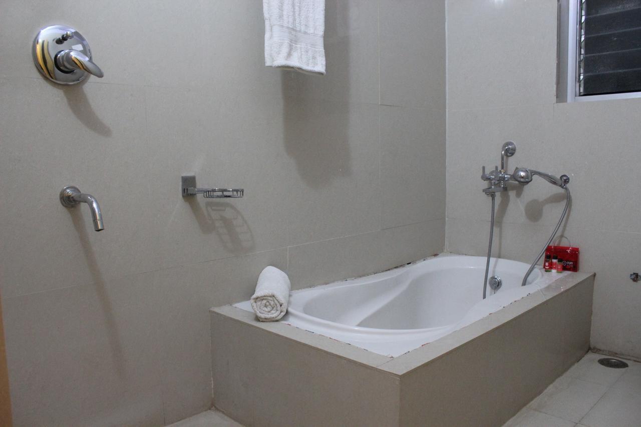 Hotel Cradle Inn 兰契 外观 照片