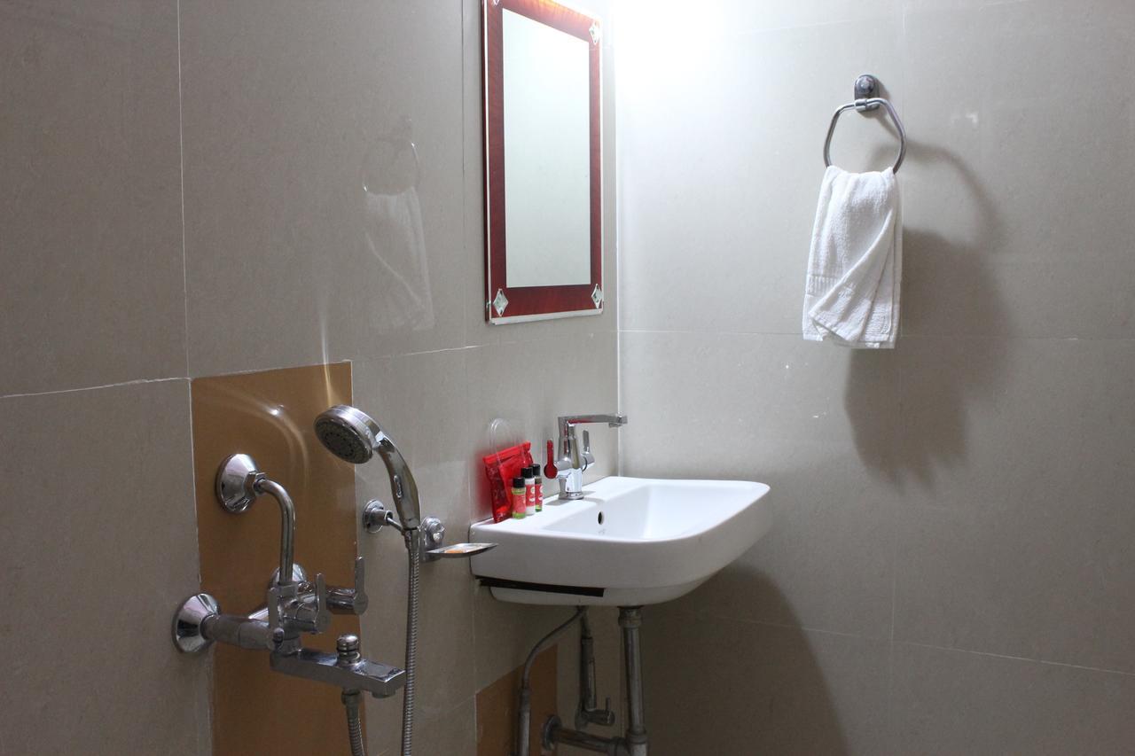 Hotel Cradle Inn 兰契 外观 照片