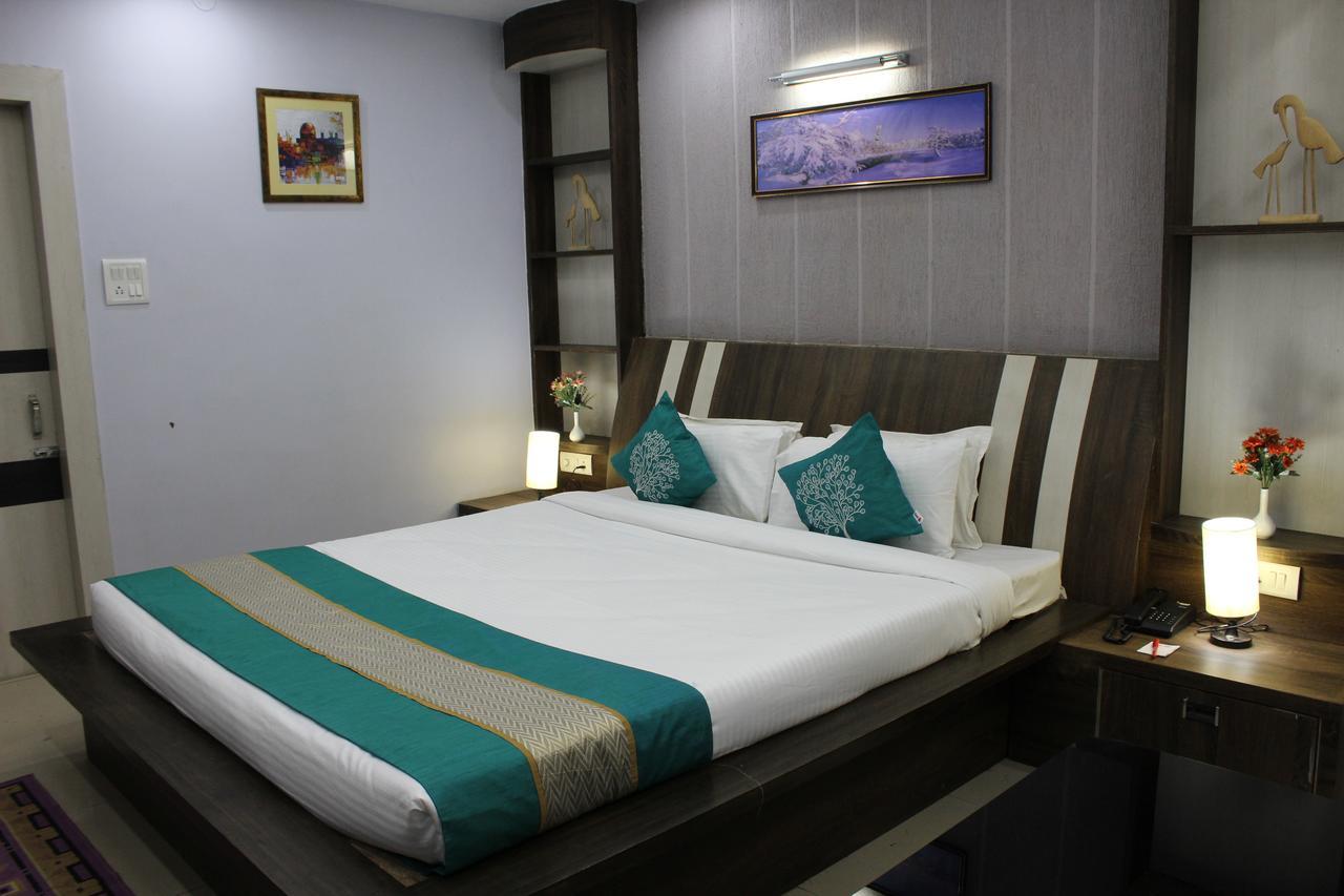 Hotel Cradle Inn 兰契 外观 照片